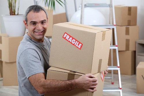 Local man and van moving furniture in Edgware